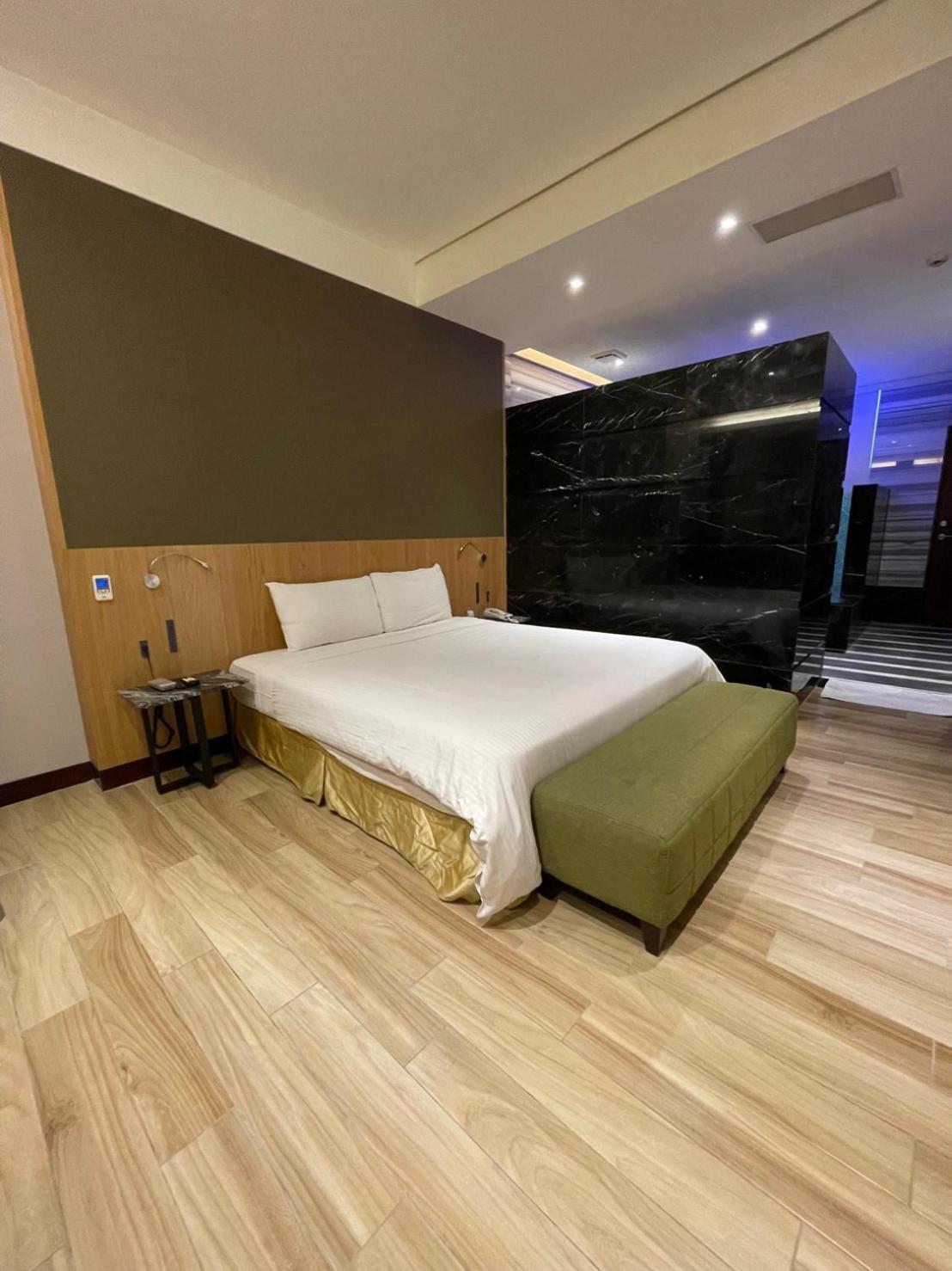 G.Shock Motel Jiuru Bagian luar foto